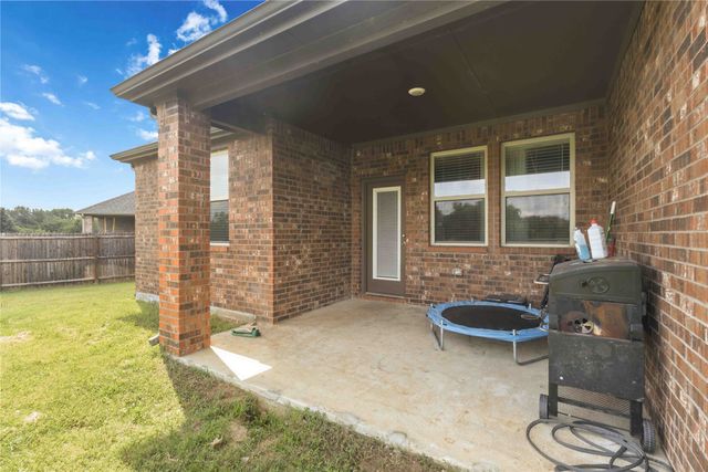 11005 Mustang Trail, Aubrey, TX 76227