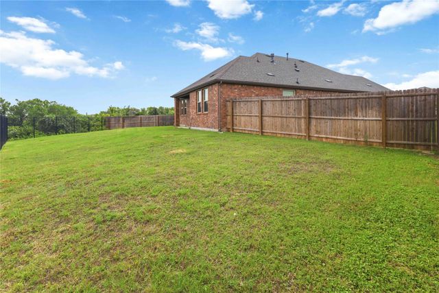 11005 Mustang Trail, Aubrey, TX 76227
