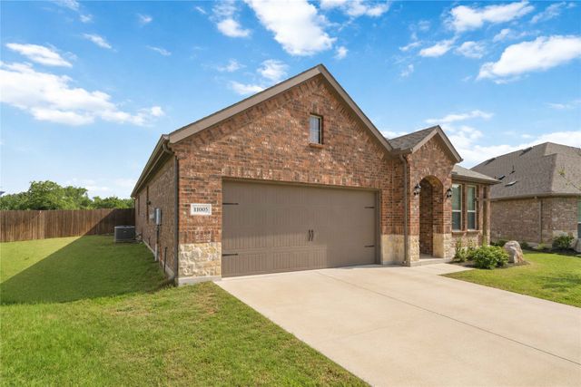 11005 Mustang Trail, Aubrey, TX 76227