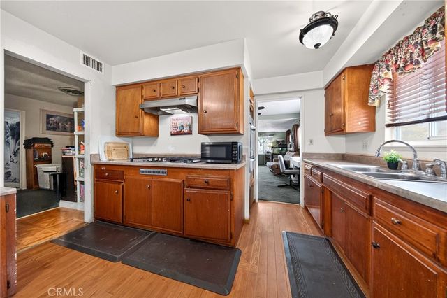 1097 E Mirada, San Bernardino, CA 92404