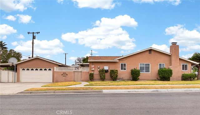 1097 E Mirada, San Bernardino, CA 92404