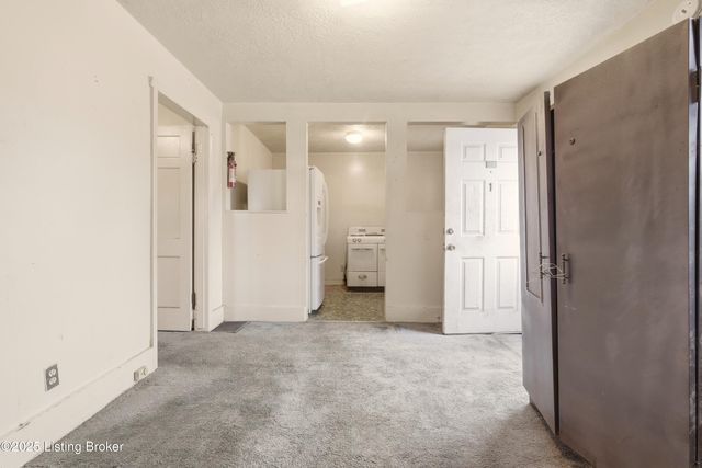 1038 Sylvia St, Louisville, KY 40217