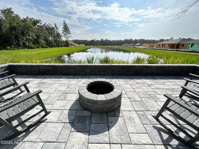 289 CRAFTON Circle, St. Johns, FL 32259