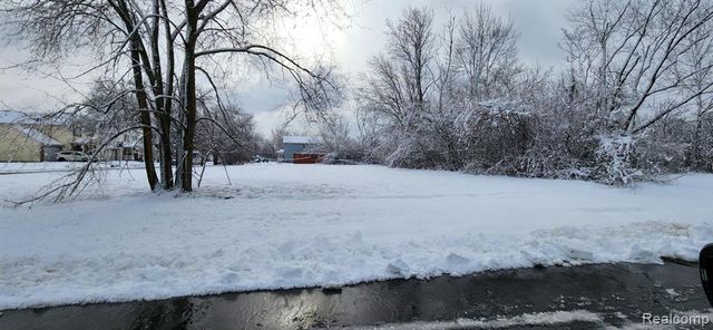 3997 17th Street, Detroit, MI 48208