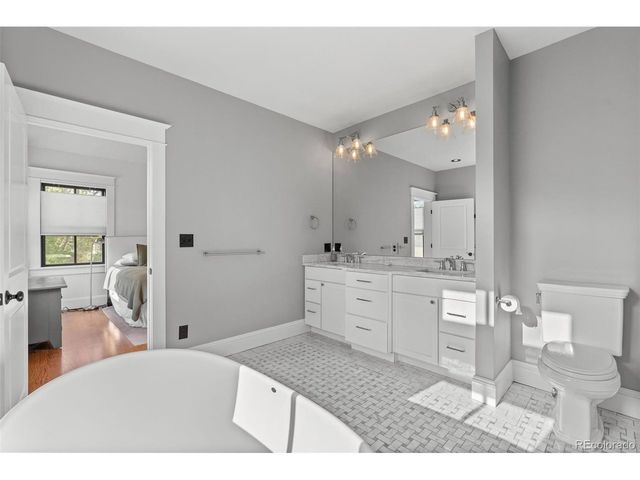 2417 W 35th Ave, Denver, CO 80211