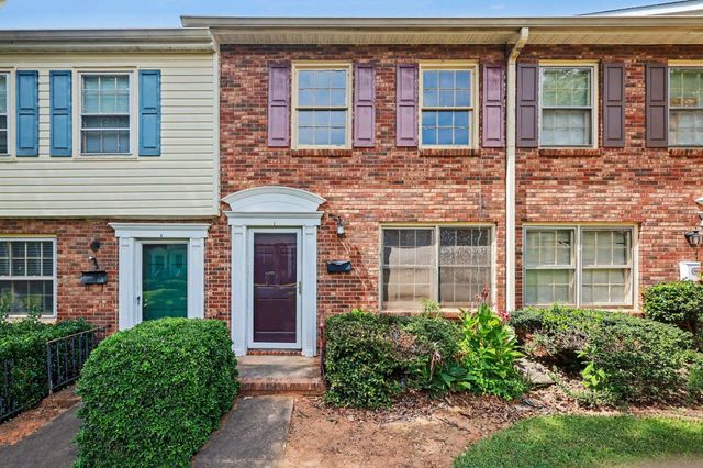1446 Dover Road, Spartanburg, SC 29301
