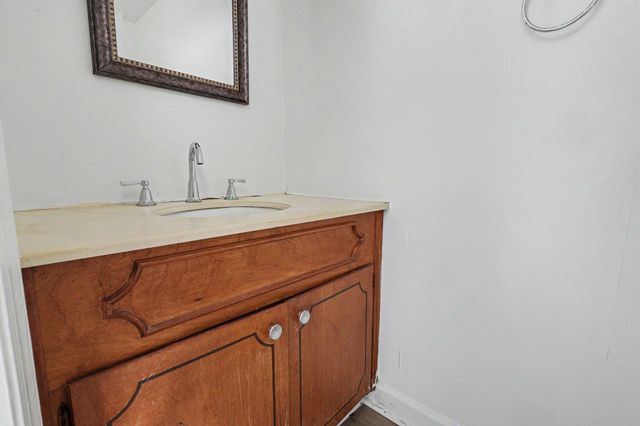 1446 Dover Road, Spartanburg, SC 29301