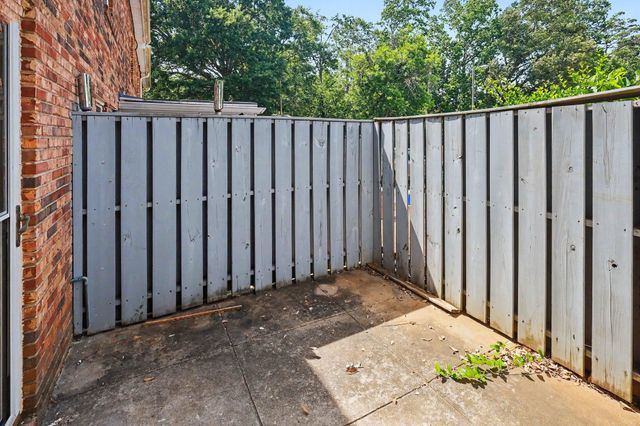 1446 Dover Road, Spartanburg, SC 29301