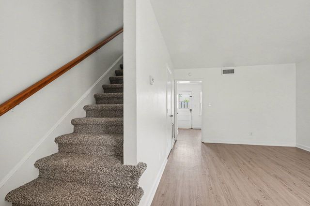 1446 Dover Road, Spartanburg, SC 29301