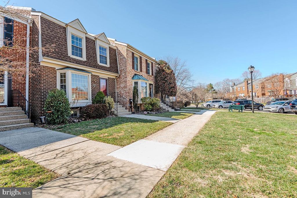 Image 2 of property listing at 1467 EAGLE CT, Arnold, MD 21012