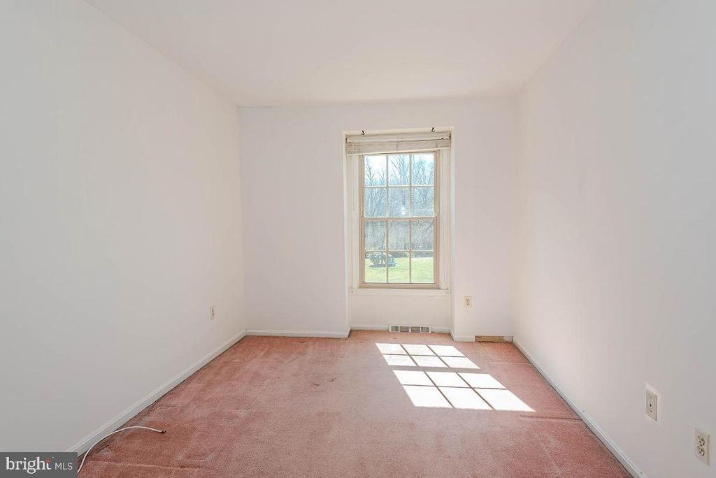 Image 10 of property listing at 1467 EAGLE CT, Arnold, MD 21012
