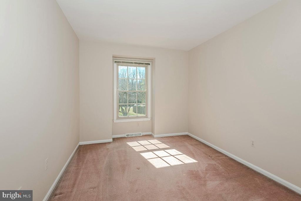 Image 12 of property listing at 1467 EAGLE CT, Arnold, MD 21012