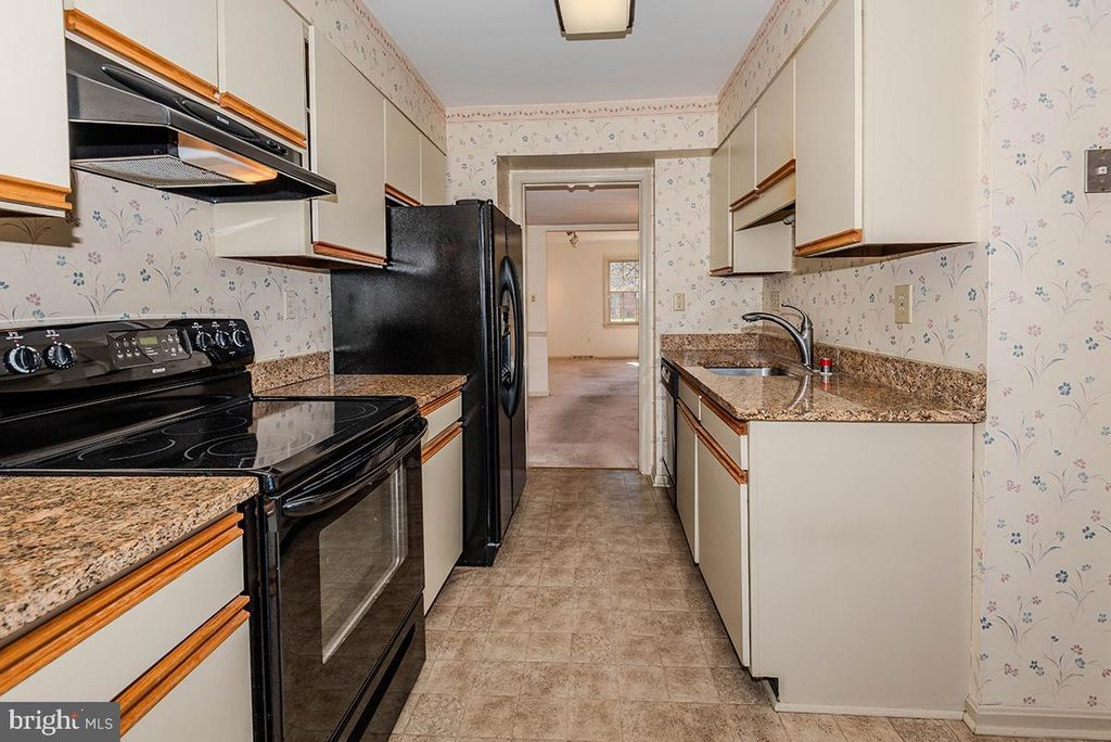 Image 6 of property listing at 1467 EAGLE CT, Arnold, MD 21012