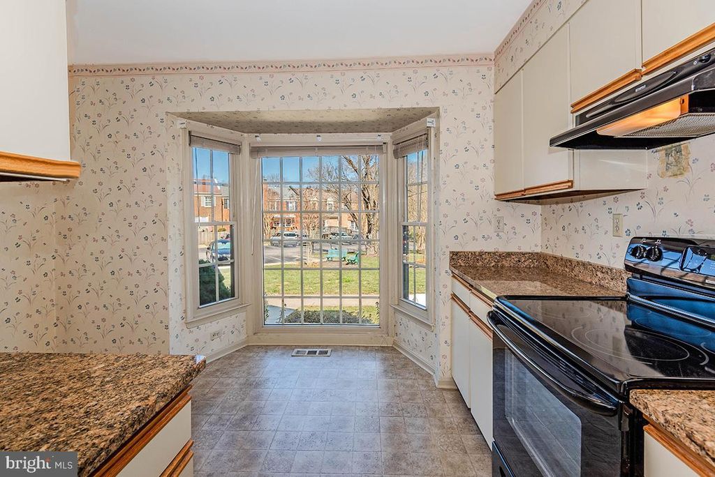 Image 7 of property listing at 1467 EAGLE CT, Arnold, MD 21012