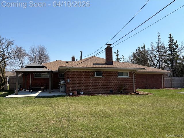 29517 Eastfield Street, Farmington Hills, MI 48334