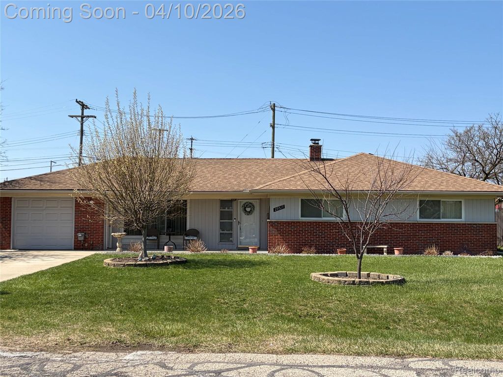 29517 Eastfield Street, Farmington Hills, MI 48334