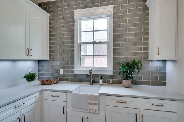 801 Stonewater Blvd, Franklin, TN 37064