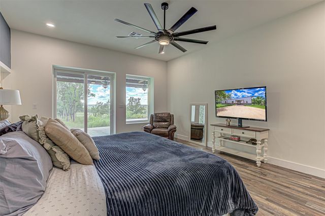 119 Miller Creek BLF, Briggs, TX 78608