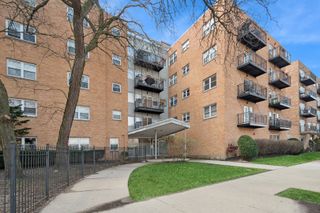 2501 W Bryn Mawr Avenue 305, Chicago, IL 60659