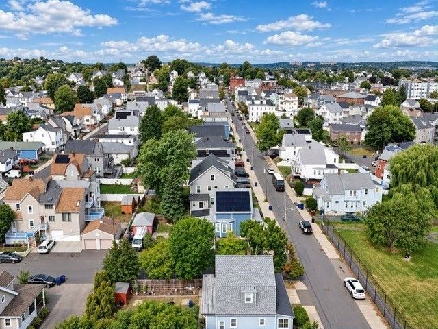 81 Tapley Ave, Revere, MA 02151