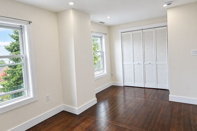 81 Tapley Ave, Revere, MA 02151