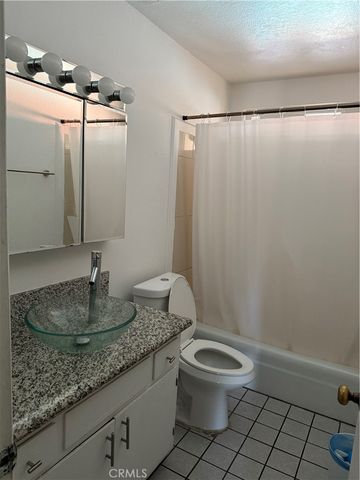 16037 Arroyo, Victorville, CA 92395