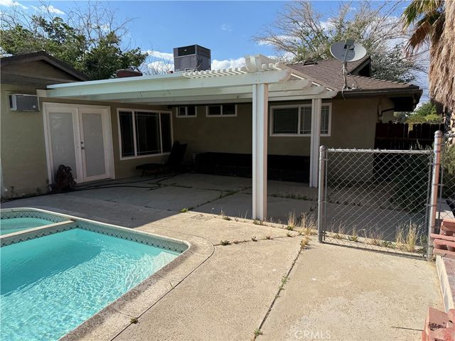 16037 Arroyo, Victorville, CA 92395