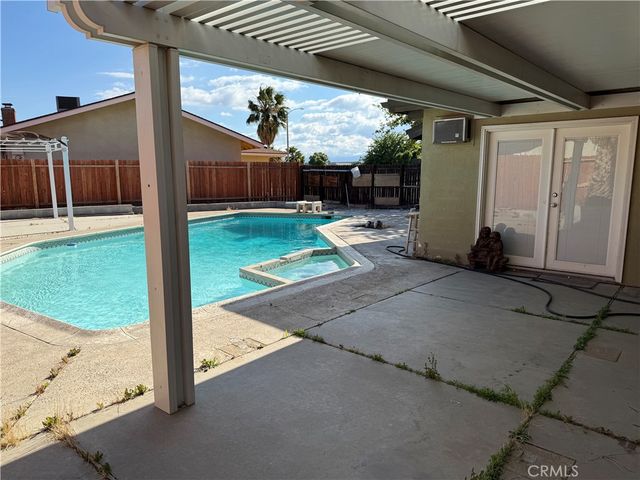 16037 Arroyo, Victorville, CA 92395