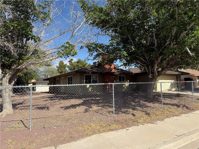 16037 Arroyo, Victorville, CA 92395