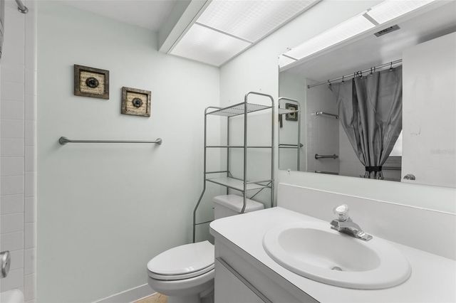 4775 COVE CIRCLE 202, St Petersburg, FL 33708