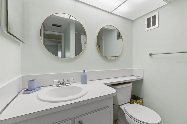 4775 COVE CIRCLE 202, St Petersburg, FL 33708