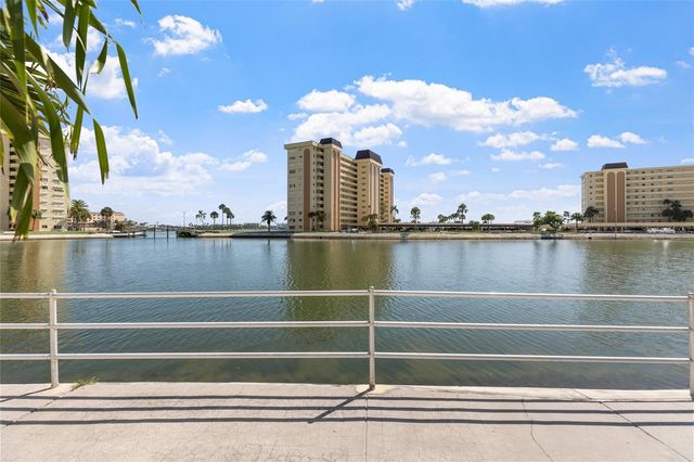 4775 COVE CIRCLE 202, St Petersburg, FL 33708