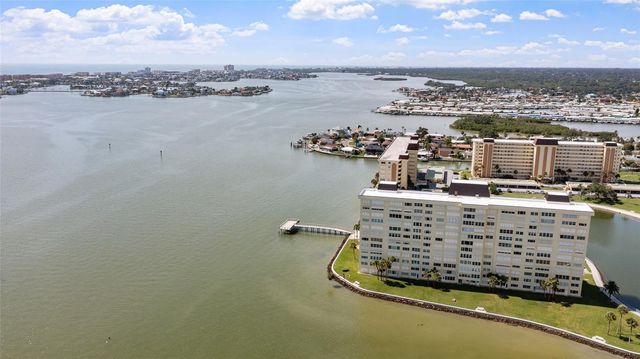 4775 COVE CIRCLE 202, St Petersburg, FL 33708