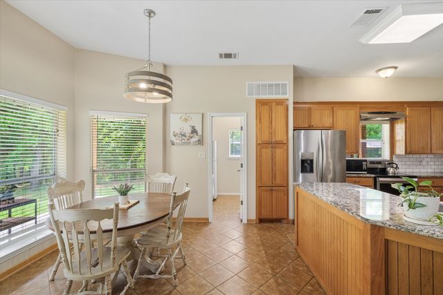 2112 Vz County Road 1215, Canton, TX 75103