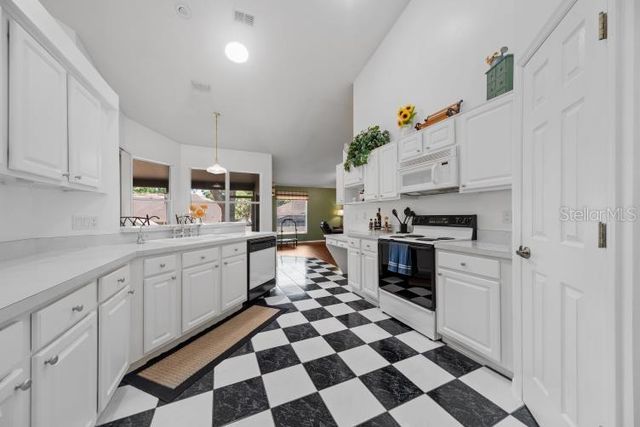 2082 NEXUS COURT, Apopka, FL 32712