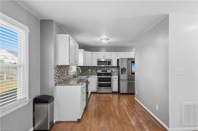 2125 Woccon Path, Winston-salem, NC 27127