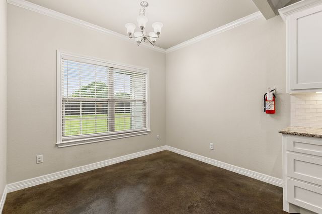 263 E Cougar Lane, China Spring, TX 76633