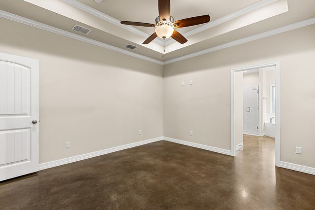 263 E Cougar Lane, China Spring, TX 76633