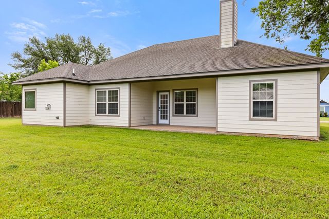 263 E Cougar Lane, China Spring, TX 76633