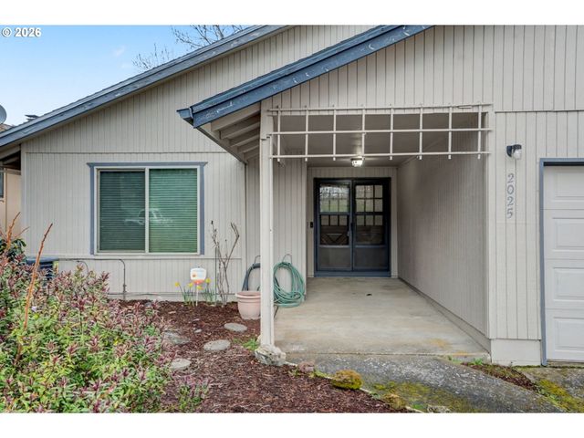 2025 BANYAN Ct Nw, Salem, OR 97304