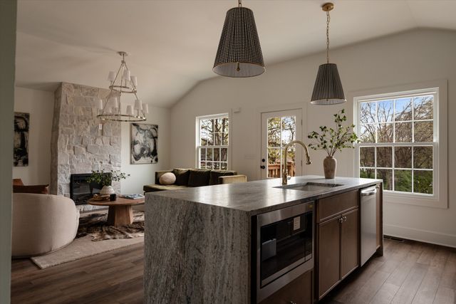 3808 Edwards Ave, Nashville, TN 37216