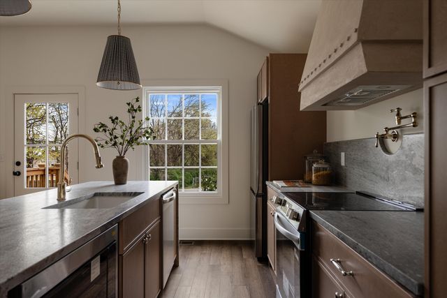 3808 Edwards Ave, Nashville, TN 37216