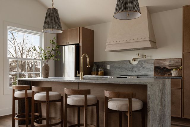 3808 Edwards Ave, Nashville, TN 37216