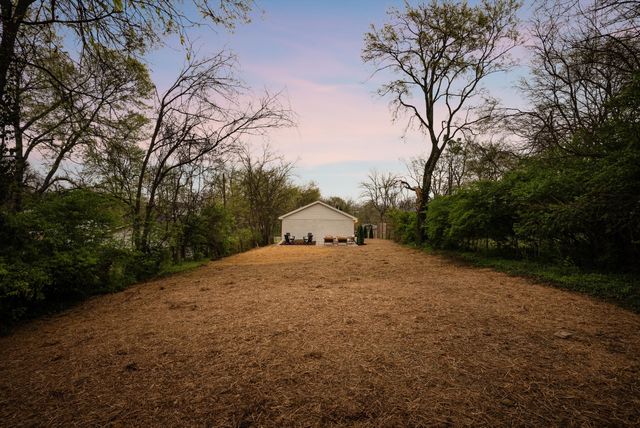 3808 Edwards Ave, Nashville, TN 37216