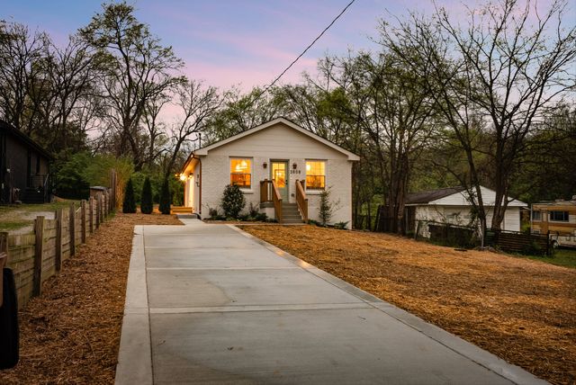 3808 Edwards Ave, Nashville, TN 37216