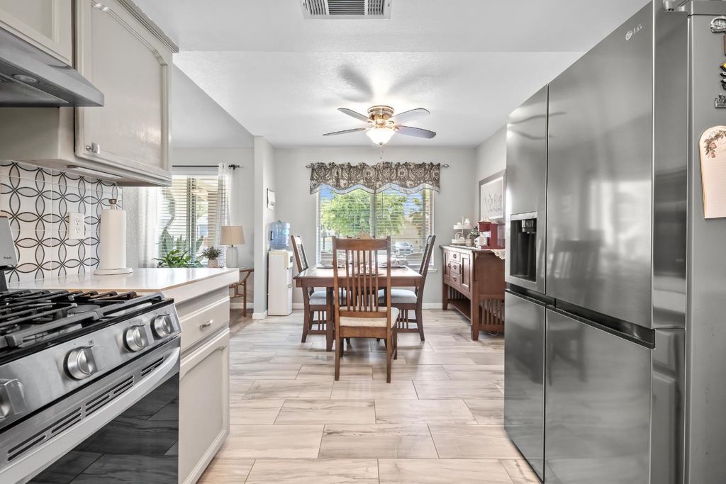 Image 13 of property listing at 18746 Auburn Way, Madera, CA 93638