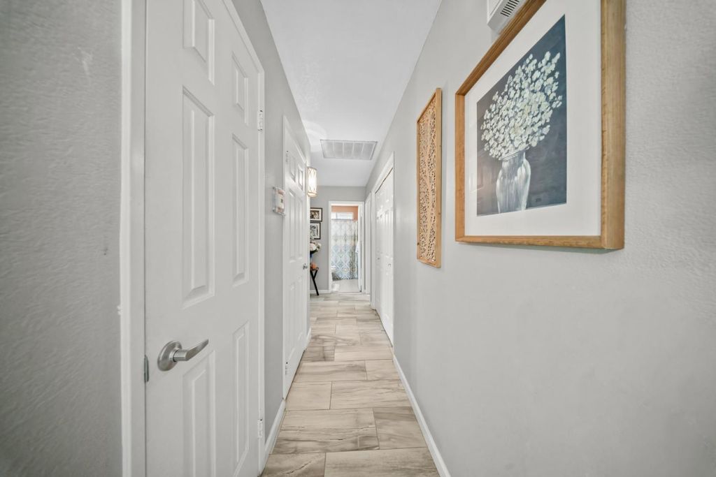 Image 15 of property listing at 18746 Auburn Way, Madera, CA 93638