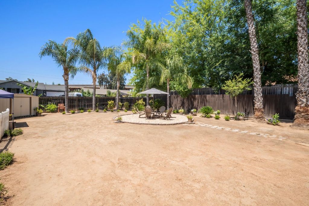 Image 37 of property listing at 18746 Auburn Way, Madera, CA 93638