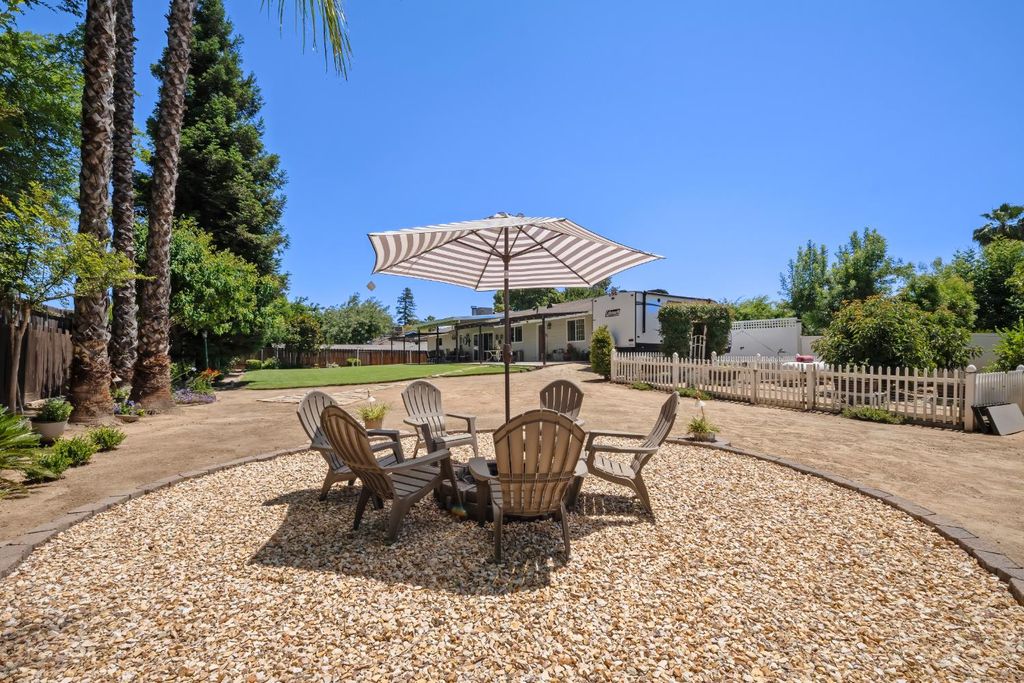 Image 39 of property listing at 18746 Auburn Way, Madera, CA 93638