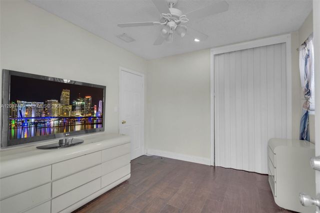 1207 Chateau Park Drive, Fort Lauderdale, FL 33311
